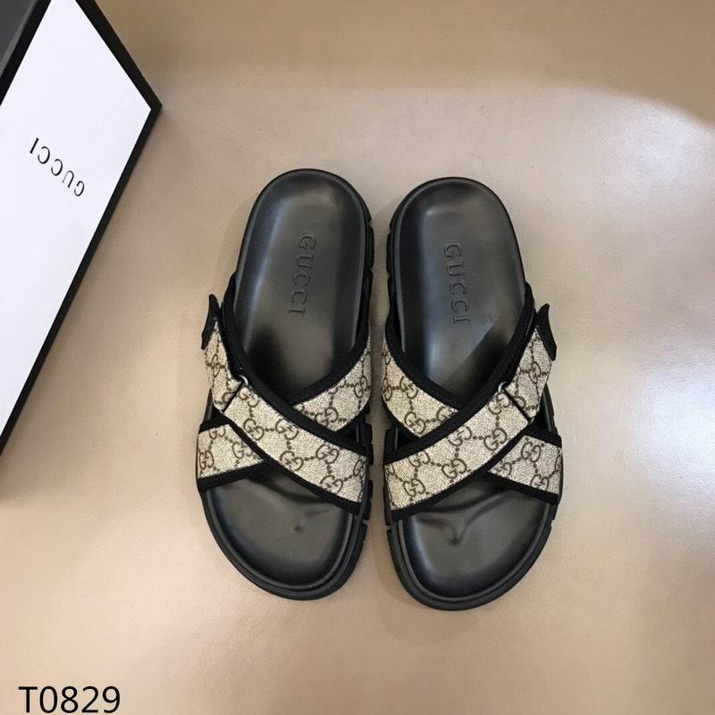 Gucci Men's Slippers 660